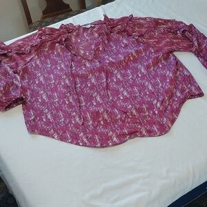 Ophelia Roe Dressy Women's Blouse in Pink And Tan Print .Size XL .light Weight